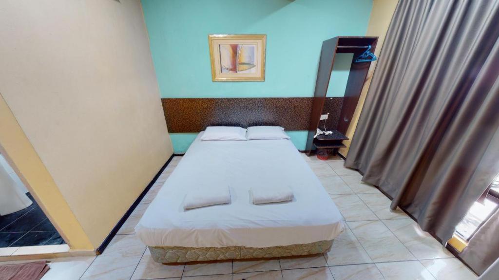 Aristo Hotel @ Putatan Kota Kinabalu Extérieur photo